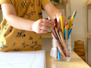 Should Toddlers and Preschoolers Use Jumbo Pencils?